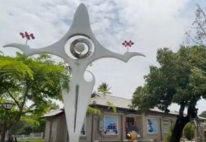 遺構公園でアートを楽しむ